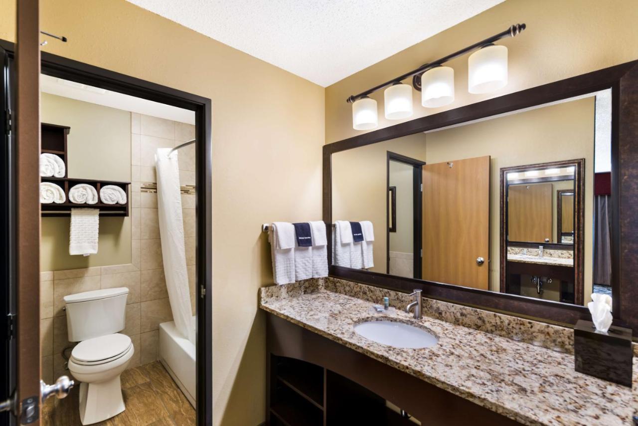 Best Western Derby Inn Eagle River Exterior photo