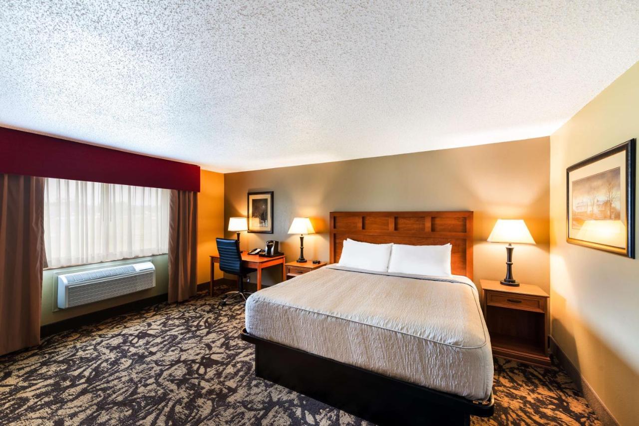 Best Western Derby Inn Eagle River Exterior photo