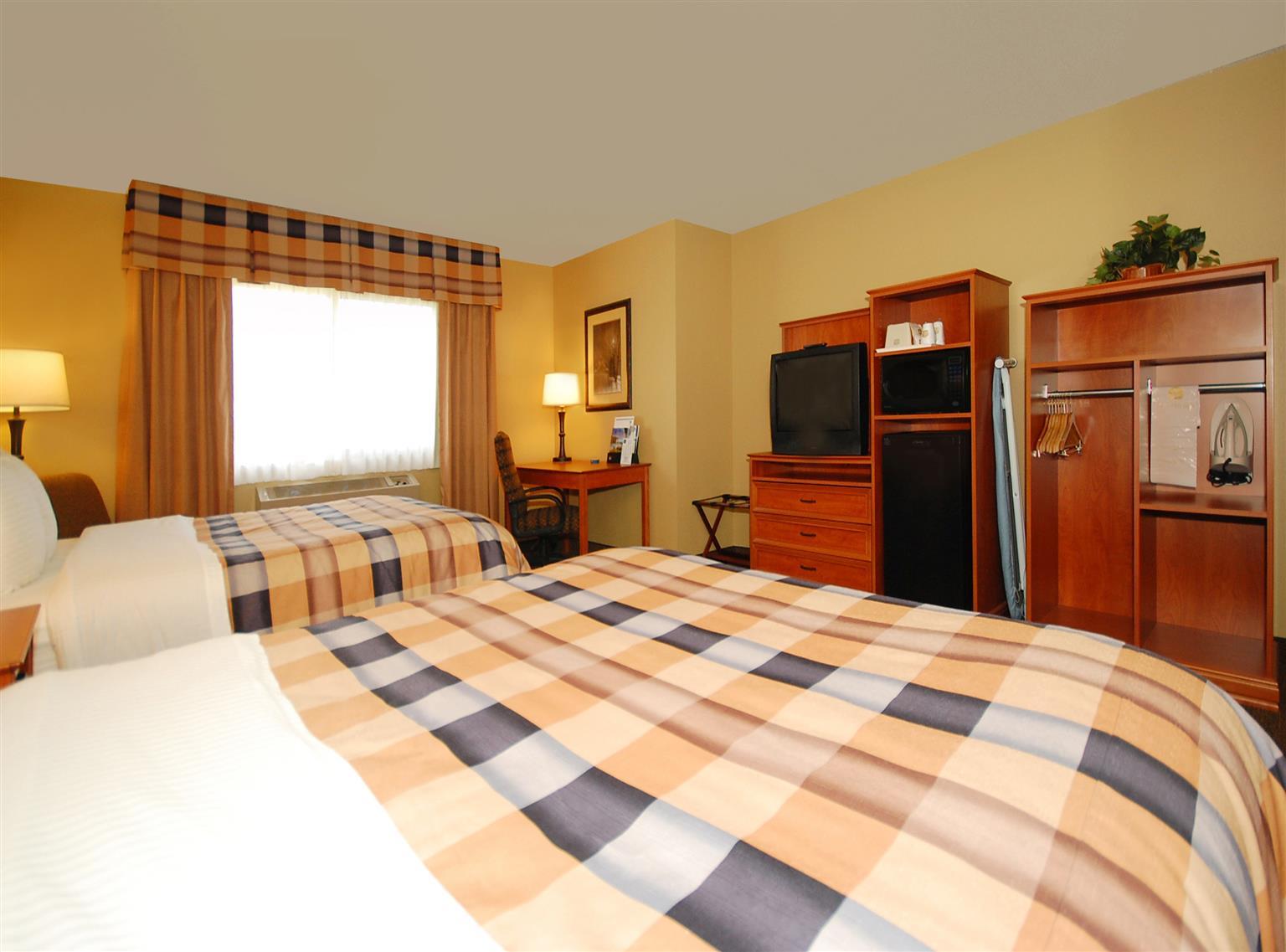 Best Western Derby Inn Eagle River Room photo