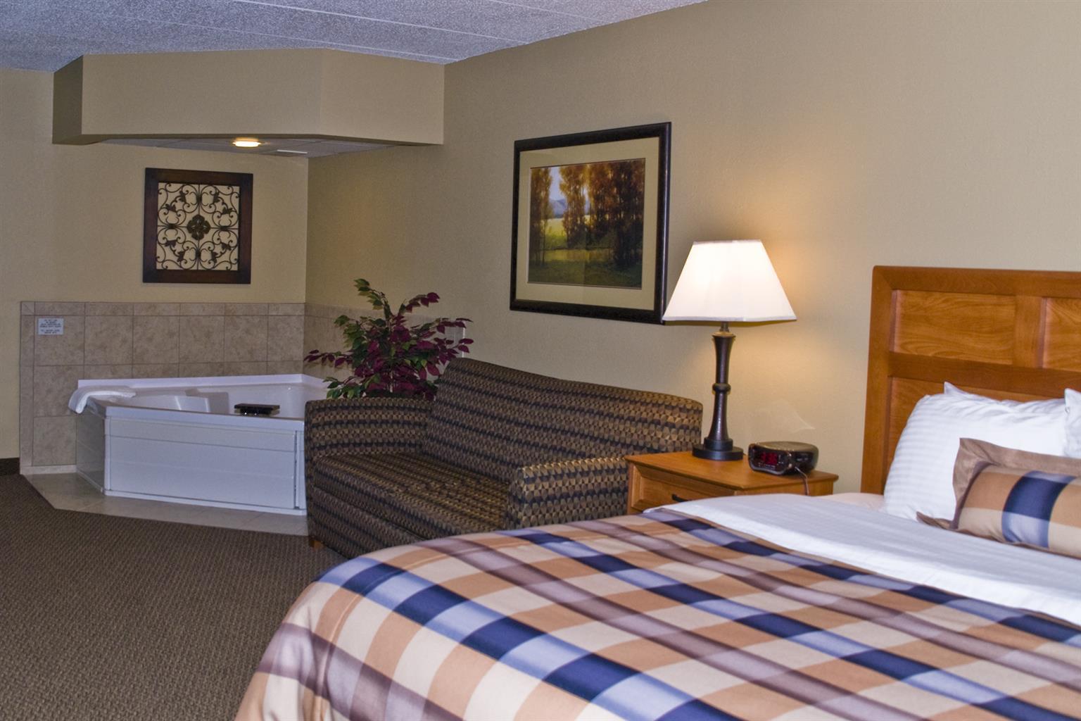 Best Western Derby Inn Eagle River Room photo