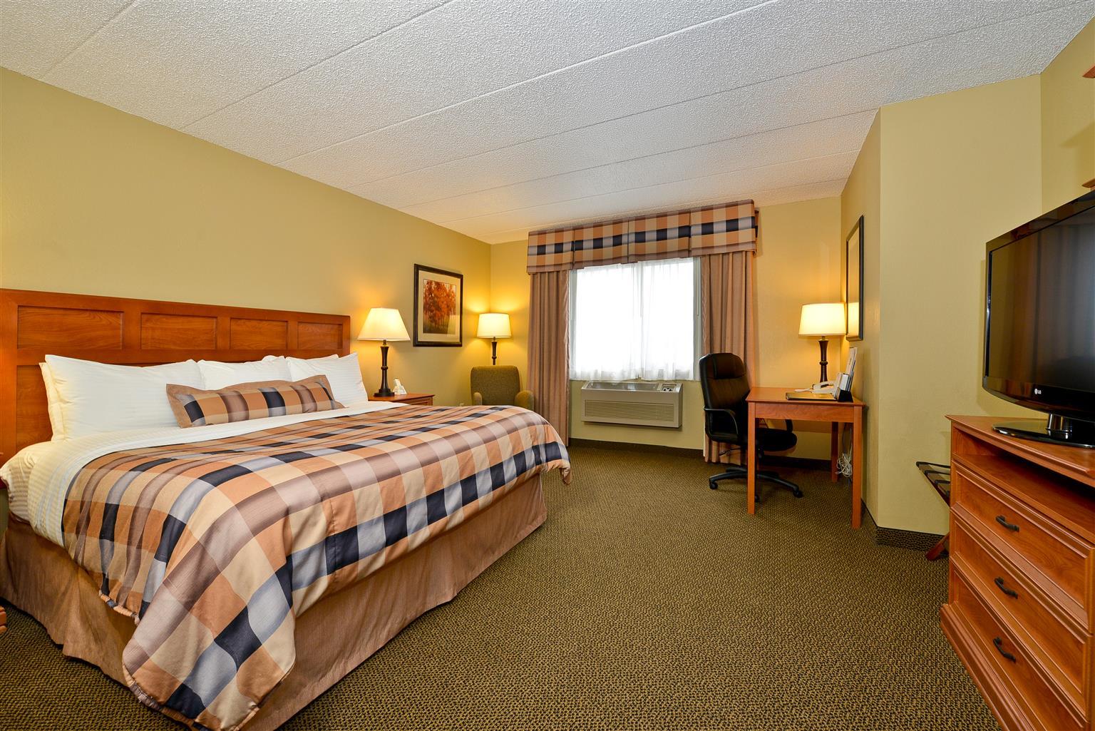 Best Western Derby Inn Eagle River Exterior photo