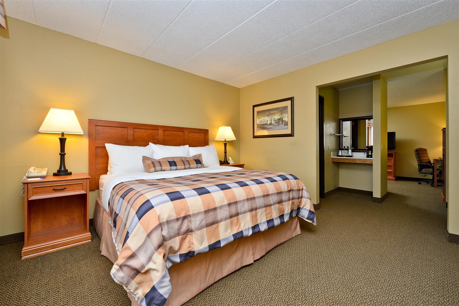 Best Western Derby Inn Eagle River Exterior photo