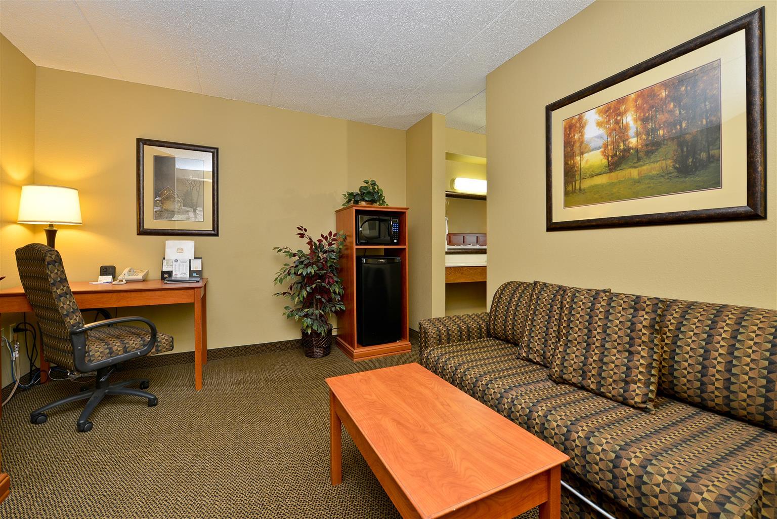 Best Western Derby Inn Eagle River Exterior photo