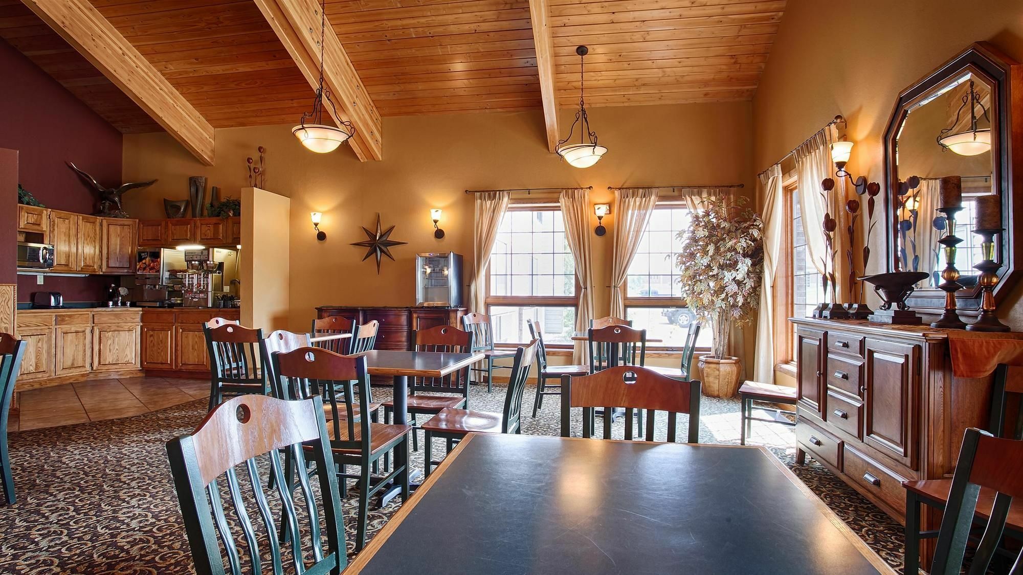 Best Western Derby Inn Eagle River Exterior photo